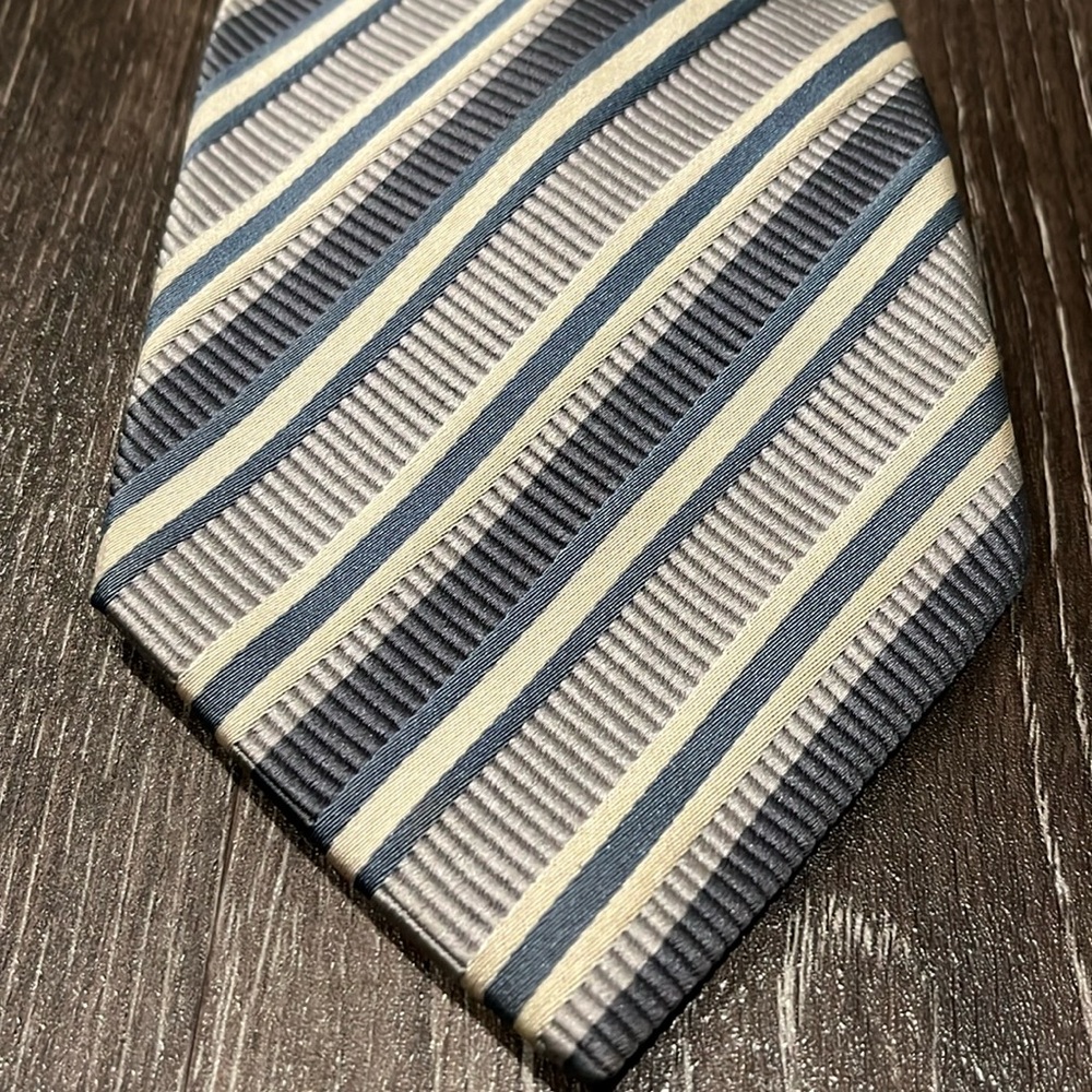 DONALD J. TRUMP Signature Collection tie